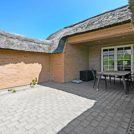 Vakantiehuis Romantisk Kvalitetshus Med Stratag Sj420 *