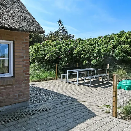 Vakantiehuis Romantisk Kvalitetshus Med Stratag Sj420 *